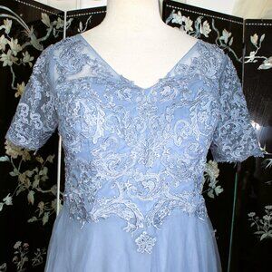 COCKTAIL DRESS LIGHT BLUE (MOTHER OF BRIDE) XL
